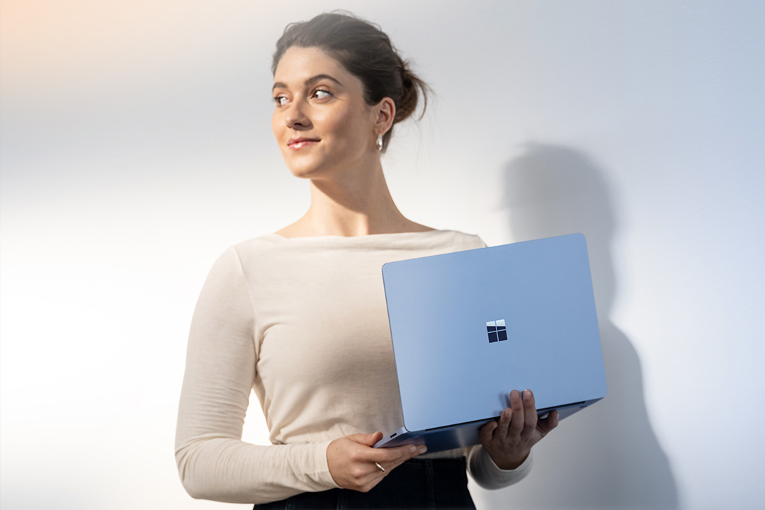 微软 Surface Laptop 第7版 超薄机身