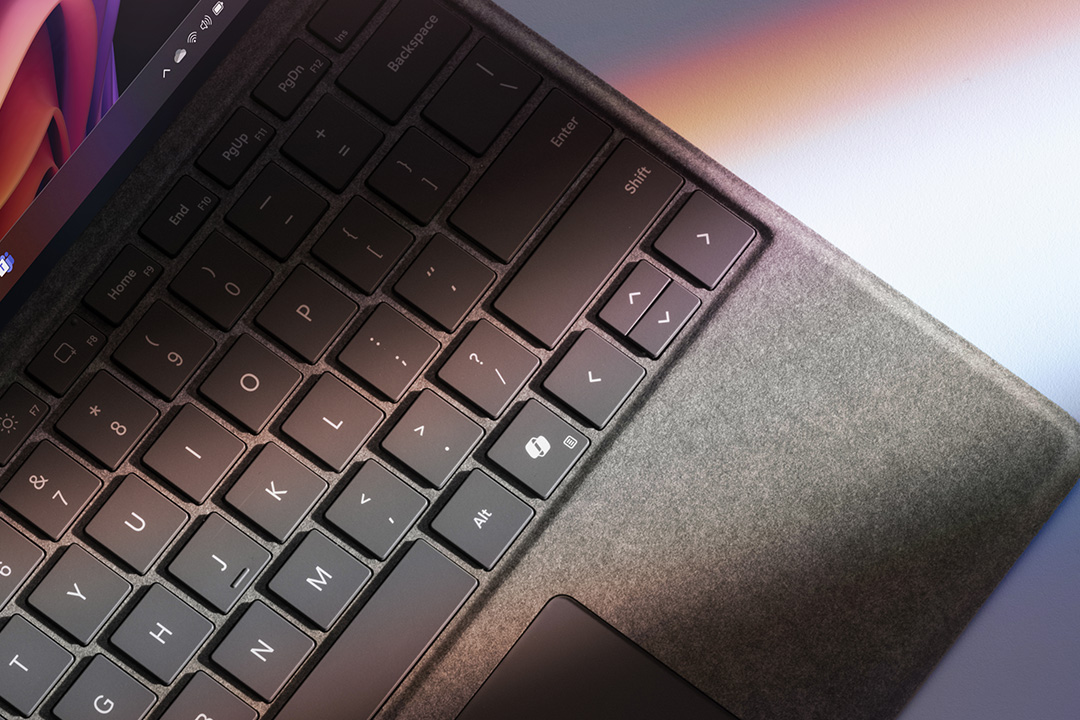 微软 Surface Pro 商用版 第11版 智能化办公